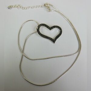 Silver Tone Pewter Necklace Chain Cute Heart Shaped Pendant Shiny Glass Black